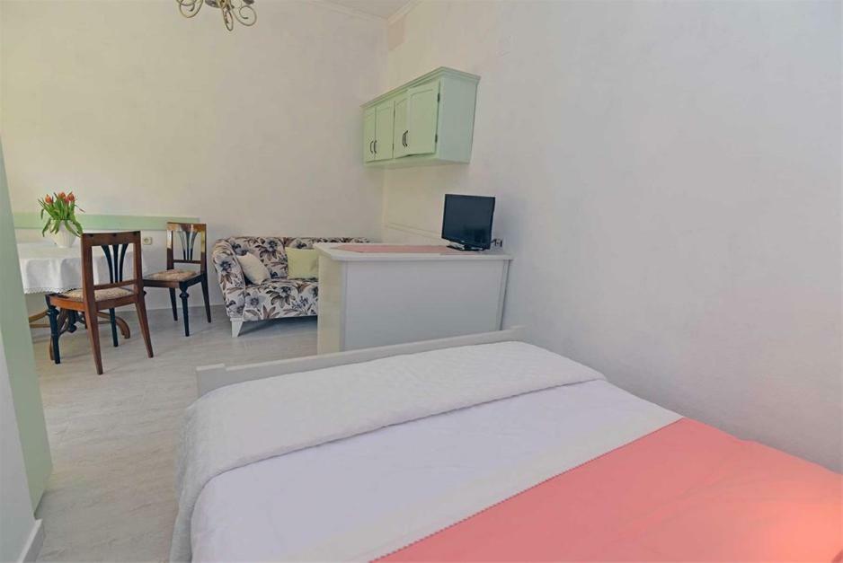 Roberto 4 Apartamento Veli Lošinj Exterior foto